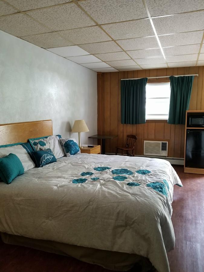 Pittsfield Motor Inn Екстер'єр фото