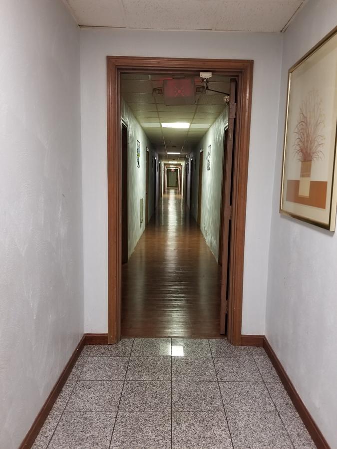 Pittsfield Motor Inn Екстер'єр фото